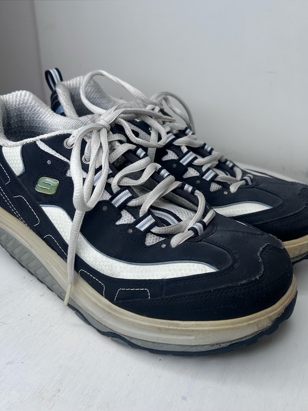 SKECHERS Shape Ups Walking Shoes Size 9